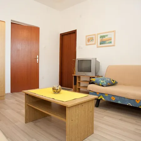 Apartment Smiljana Krk Town Exterior photo