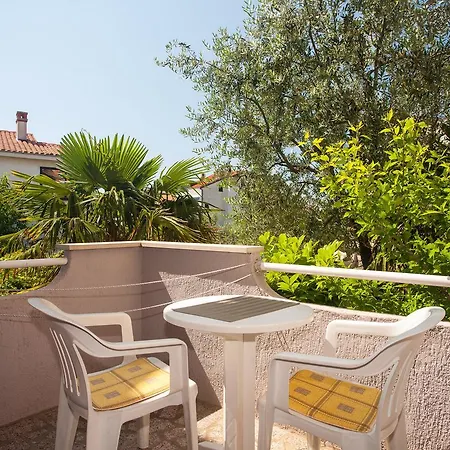 Apartment Smiljana Krk Town Exterior photo